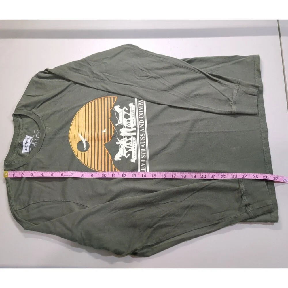 Levi’s Men’s Long Sleeve T-shirt Olive Green Size M